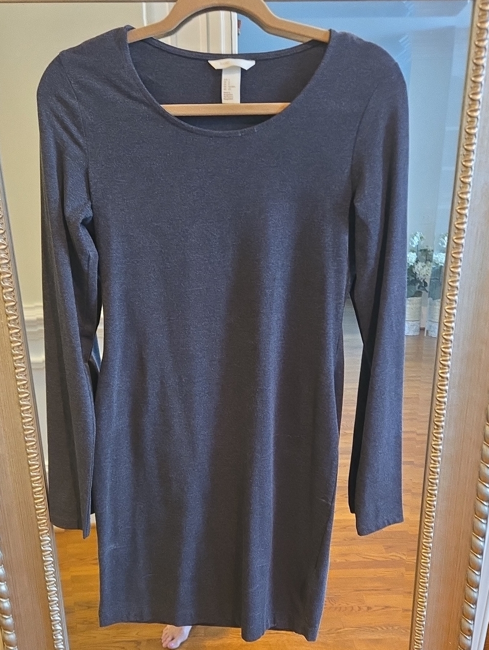H&M Long-Sleeve Scoop Neck Dress in Charcoal Gray